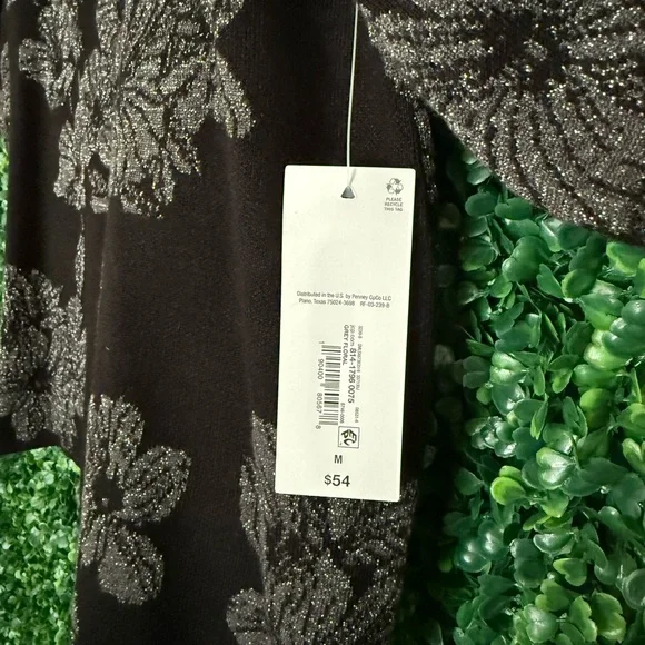 Liz Claiborne Black and Gray Floral Sweater - Picture 3 of 3